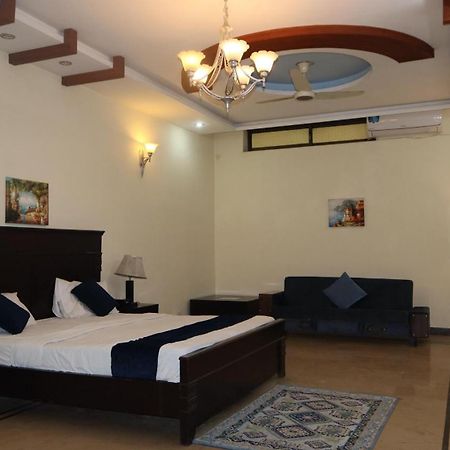 Serene Residence Исламабад Екстериор снимка