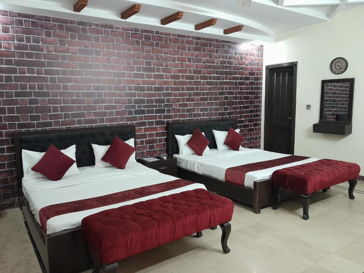 Serene Residence Исламабад Екстериор снимка